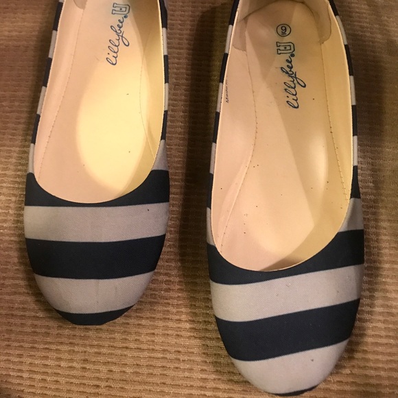 Lilly Bee U Shoes - Lilly Bee U Flats